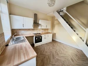 Kitchen- click for photo gallery